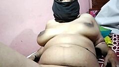 indian girlfriend says, 'fuck me hard'