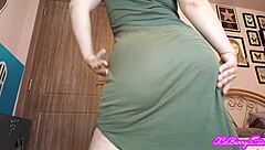 I am the pawg bunny farting and shaking my ass in a long green dress