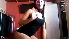 Shemale performs solo activity with a marker