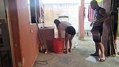 妻子离开后，丰满的拉丁女仆忍不住我的硬鸡巴