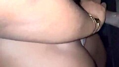 Corno Filmando A Esposa Se Divertindo No Glory Hole Da Casa De Swing