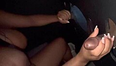 Corno Filmando A Esposa Se Divertindo No Glory Hole Da Casa De Swing