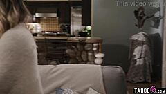 Kidney Donor Surprises Blonde Anna Claire Clouds