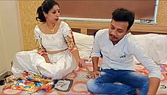 HOT INDIAN BHABHI FUCKS IN HOTEL!