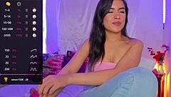 Julieta venus performs submissive webcam show for viewers