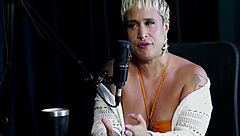 seu forte é exibição, sente autêntica, falta preliminares, não sai sem planos, beijou mulheres - just joana em sheer red