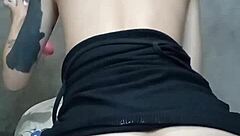 Young amateur girl uses toys to fuck her hot ass in hardcore anal sex