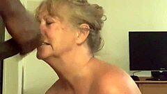 Mature Granny Takes BBC Facial Cumshot Surprisingly Well