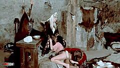 Hardcore lesbian threesome with toys 😍