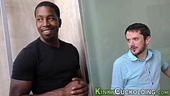 Cuckolding Domina In 3way Gets Interracial