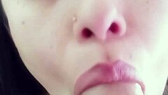 我喜欢看我的拉丁朋友在家自制深喉口交