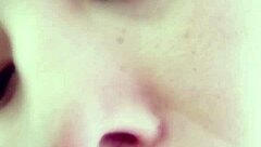 我喜欢看我的拉丁朋友在家自制深喉口交