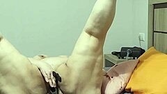 coolmarina abuela gorda, the fat granny, masturbates in auto satisfaction. She reaches orgasm sensually