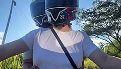 Recogi un Cliente de Didi Sin Sosten y Se Dio Cuenta de Mis Grandes Tetas