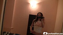 gorgeous teen knows how to please a guy