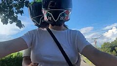 Recogi un Cliente de Didi Sin Sosten y Se Dio Cuenta de Mis Grandes Tetas