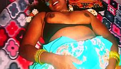 Desi bhabi cheats with boyfriend's blowjob and dirty talk