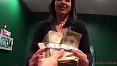 Lola Lynn Felt Up By Student Interns In Hospital.