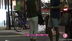 那个名人妻子在后入式中真的很投入