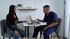 Doctor maduro me folla en su consultorio allison sweet parte 1