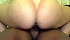 namorado corno filma negão gozando na bucetinha