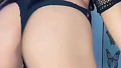 The Petite Bossbitch From Dallas Escort Has A Tryst