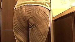 i lef a hidin camera in my spanish universiti classmate's bathrom