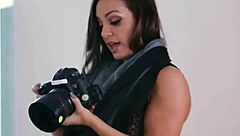 Pretty Lesbians Eating Wet Pussy