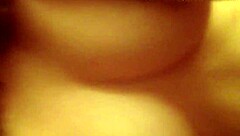 中国年轻18+骚货，吸我的鸡巴裸体操我