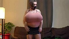 Shanneltrav's Massive Boobs! Wow!