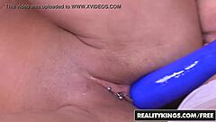 Teen Lesbians Go Ass to Ass in Foursome?