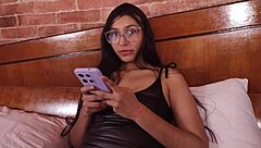 i'm the sexy cousin secretary wanting anal with my cousin. it hurts but i want it