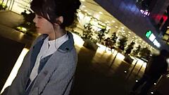 Innocent beauty Rei explores her curvy body gently