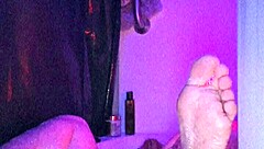 Hey, watch me play in the bath with my toys