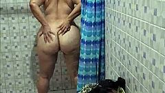 i meet my best friend's mom in the shower bathing