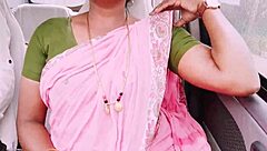 Indian bhabi fucks boyfriend on long drive with dirty talk!