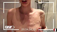 Foamy Fingering Session Bathtub