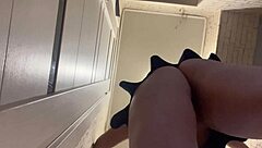 Hot stepsister achieves powerful orgasm without panties