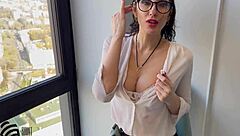 Whore Secretary Boldly Pays The Waiter With Blowjob And Facial