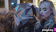 Big Ass Blonde Milf Poses Naked Hot Body