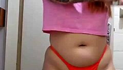 Flashing Big Pussy Online