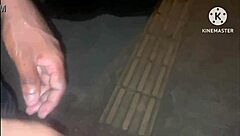 hey casada, are you taking two guys on the passarela bridge right now?