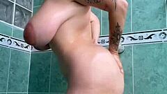 Tetona Culona Shows Off Big Tits And Big Ass In Steamy Display