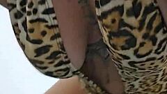 Im so horny come here cum on my tits and armpits?