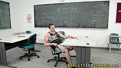 wanna see a real heeled pornstar get facialed?