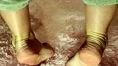 Time for you to worship my softcore barefoot toes in this amateur solo feet fetish session!