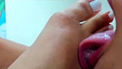 oh man, these colombian amateurs lick and squirt in a bowl, sharing it like lovers with feet fetish fun