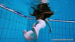 i love showing off my sexy young body underwater