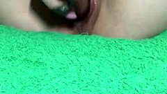 Testing out a new toy and squirting 😍