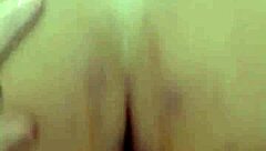 why show off that ass in the live session like this?